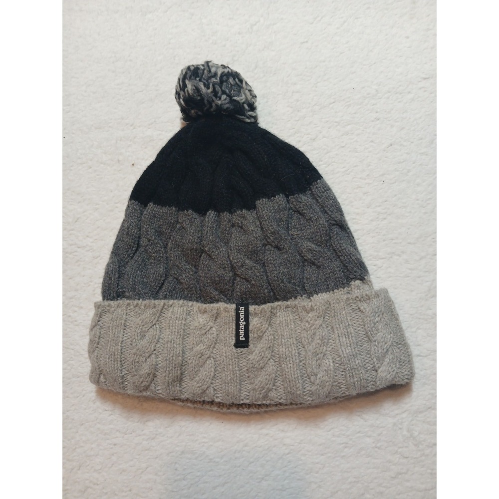 Patagonia Women's Pom Beanie in the Glacier Stripe‎ Drifter Grey OSFA